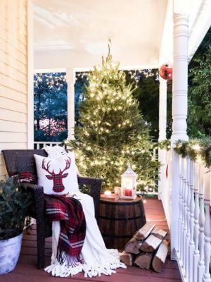 51 Best Christmas Porch Decor Ideas - Ak Pal Kitchen