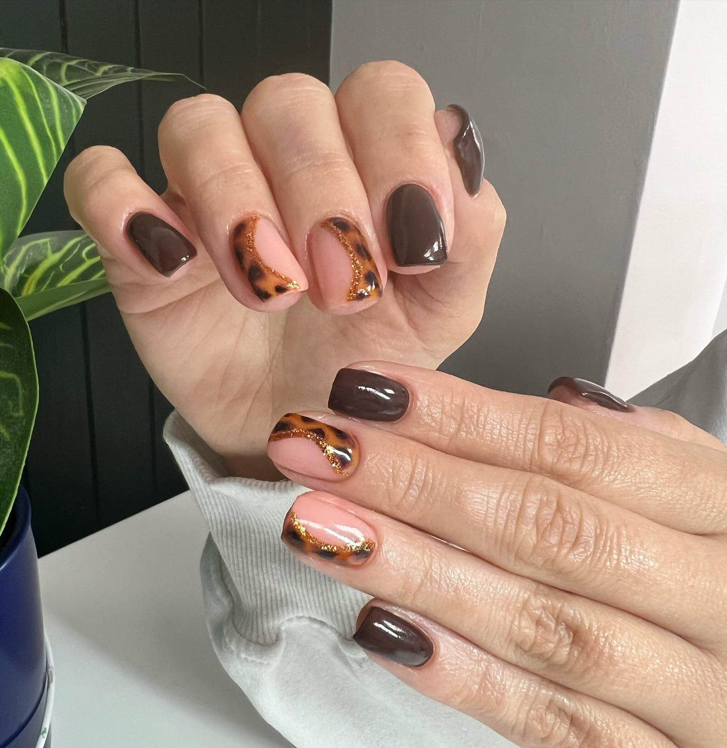 31 Stunning Autumn Nails - Ak Pal Kitchen