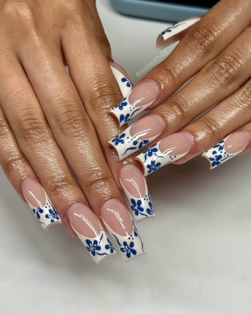 A collection of flower nails featuring spring nail colors, summer flower nails, hand-painted floral nail designs, and elegant pastel nail art.