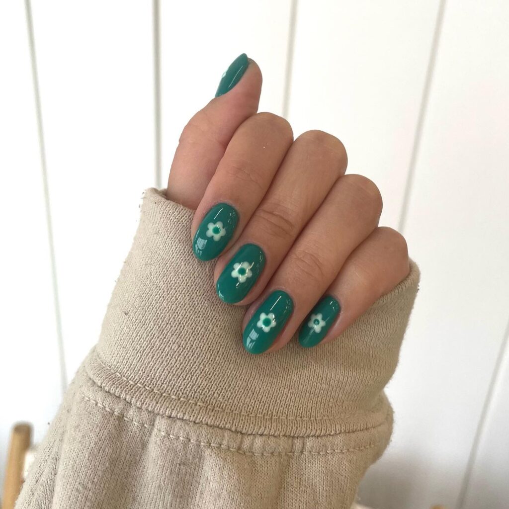 A stylish collection of March nails featuring pastel nails, Easter nail art, St. Patrick's Day nail designs, and spring-inspired manicures.